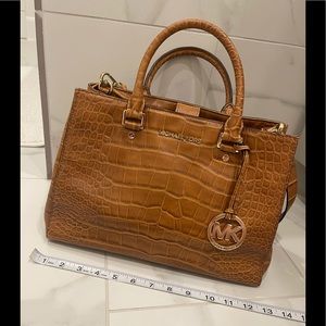 Michael Korea Leather Purse